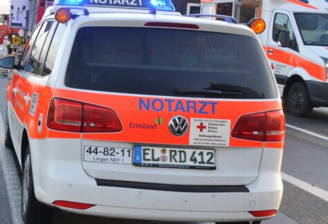 Schwerer Verkehrsunfall auf der A31 bei Haren: Autofahrer lebensgefährlich verletzt