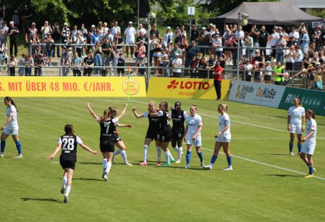 SV Meppen Damen steigen nach 6:0 Niederlage gegen Eintracht Frankfurt in die 2. Frauenbundesliga ab